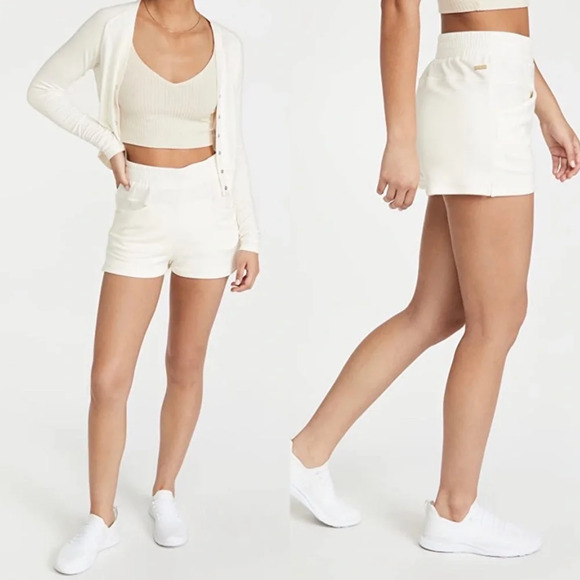 NWT $95 Alala Plie Short Size Small in Bone White Shorts Size Small - Picture 1 of 15